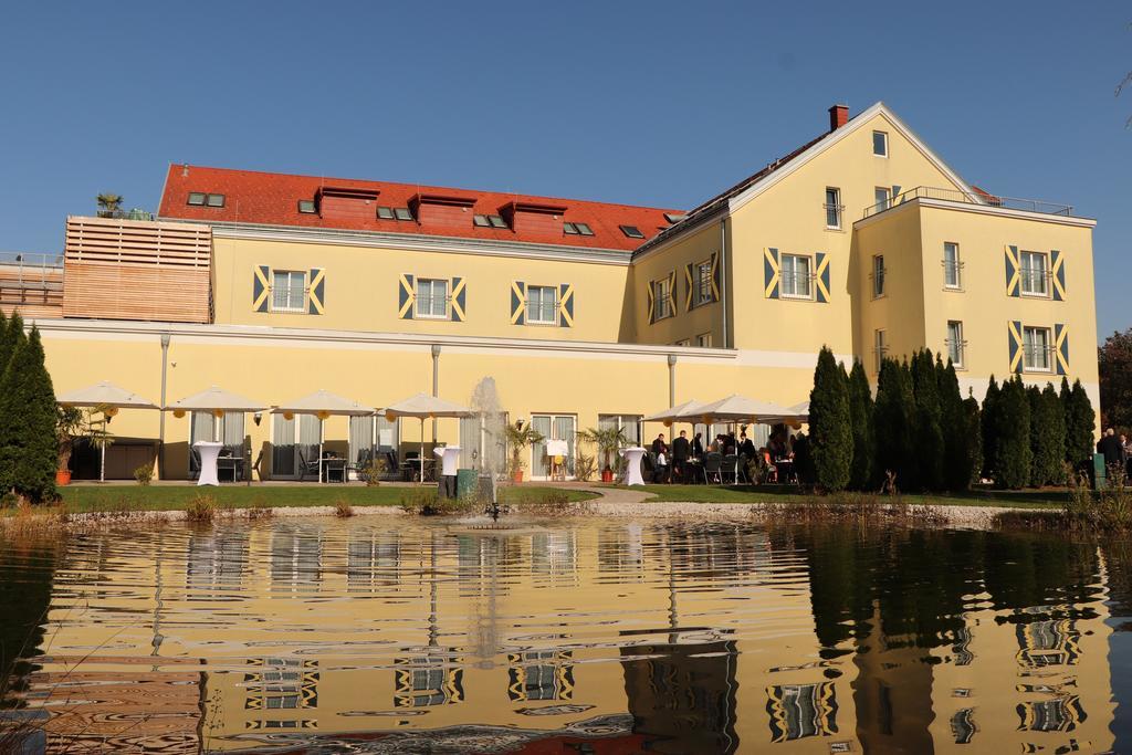 Grandhotel Niederoesterreichischer Hof Lanzenkirchen Luaran gambar