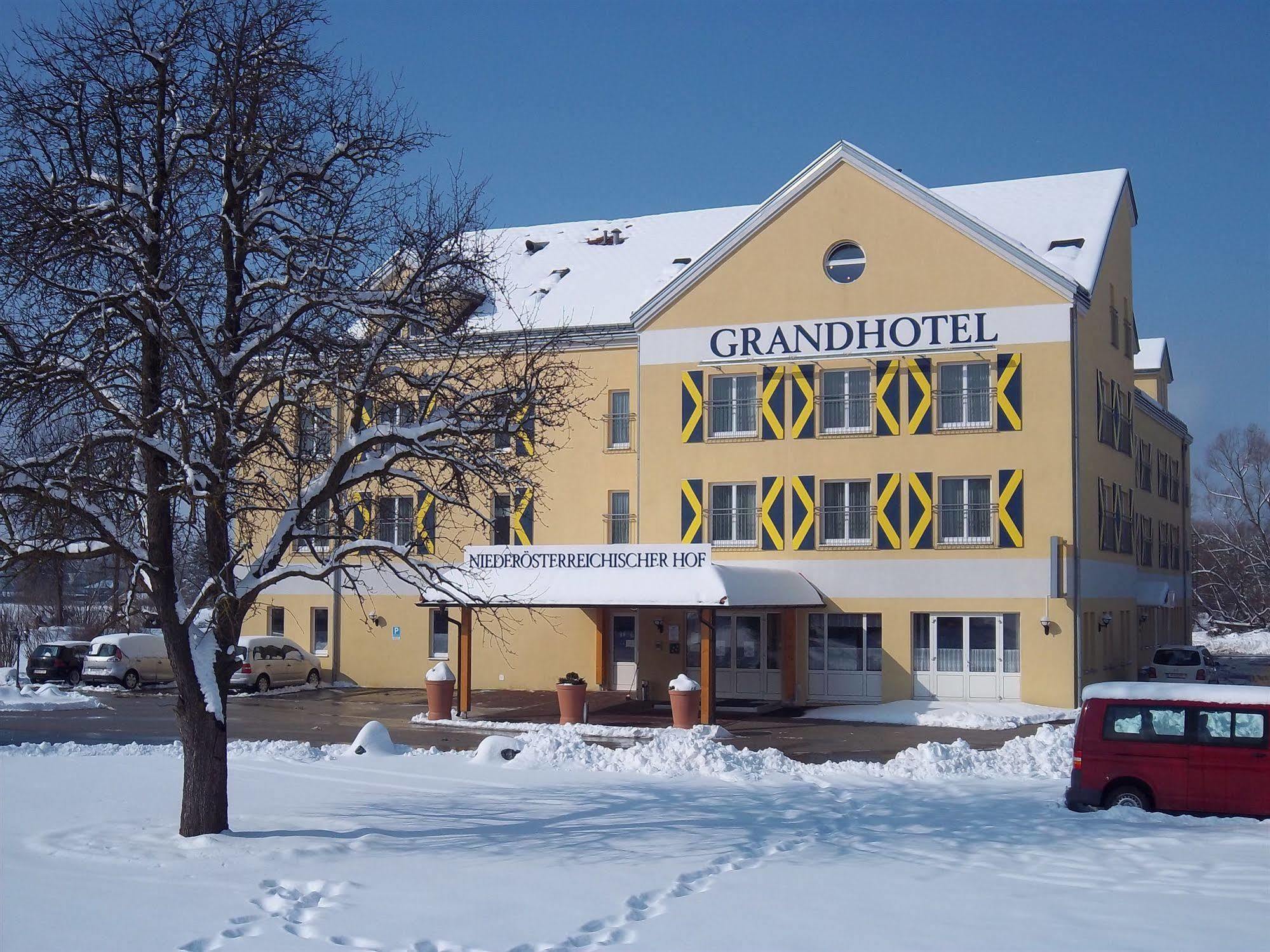 Grandhotel Niederoesterreichischer Hof Lanzenkirchen Luaran gambar