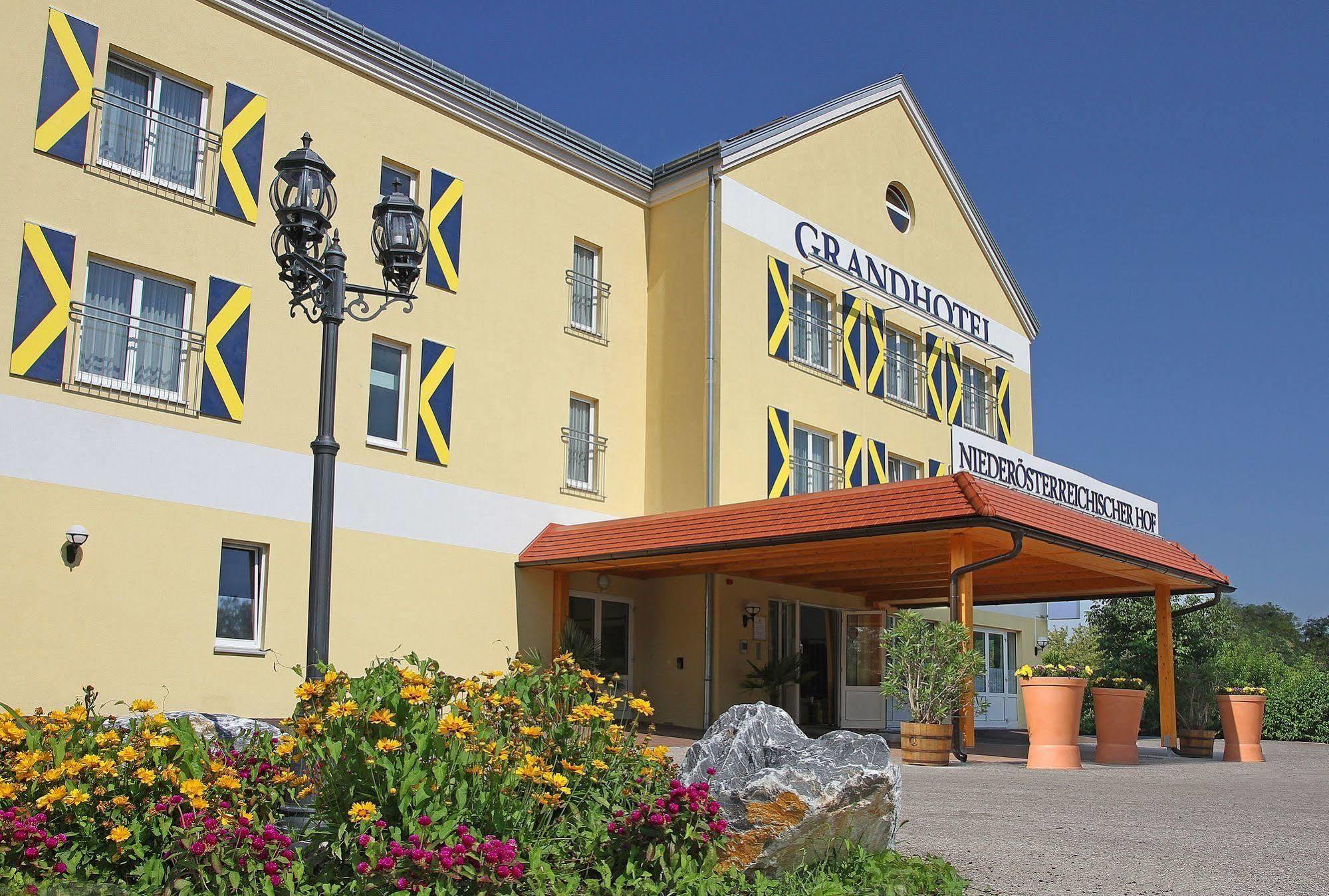 Grandhotel Niederoesterreichischer Hof Lanzenkirchen Luaran gambar